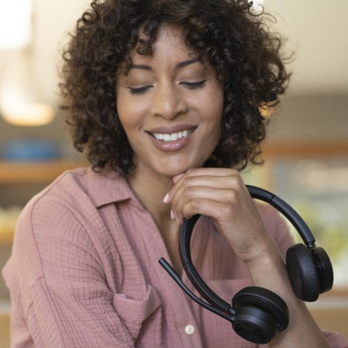 HP Poly Voyager 4320 USB-C Headset +BT700 dongle +Charging Stand