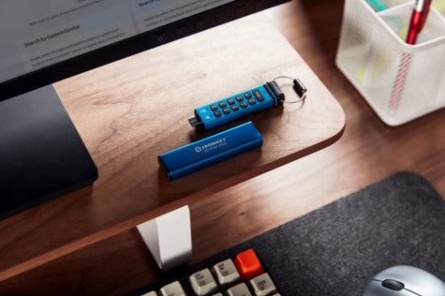 Kingston Technology IronKey Keypad 200 USB flash drive 256 GB USB Type-C 3.2 Gen 1 (3.1 Gen 1) Blue