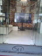 Chief PF1UB monitor mount / stand 75" Floor Black