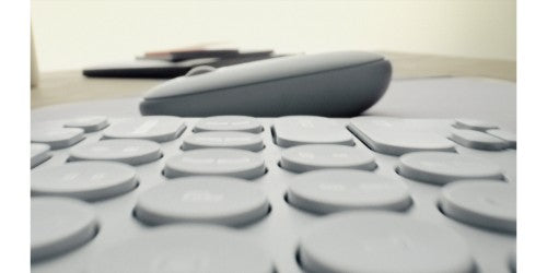 Logitech Pebble 2 Combo keyboard Mouse included Universal RF Wireless + Bluetooth QWERTY English White