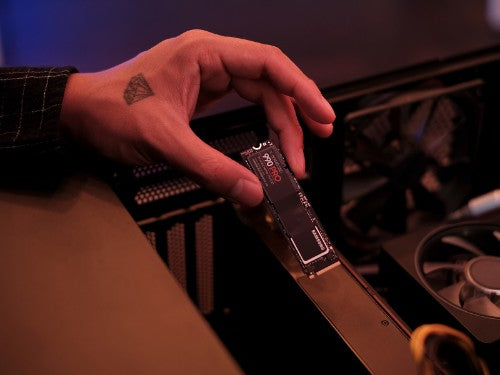 Samsung 990 PRO 2 TB M.2 PCI Express 4.0 NVMe V-NAND MLC