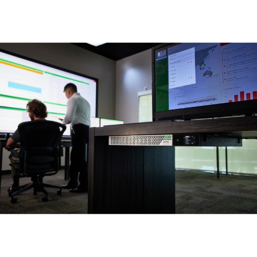 APC SRTL2K2RM1UC uninterruptible power supply (UPS) Double-conversion (Online) 2.2 kVA 1950 W 5 AC outlet(s)