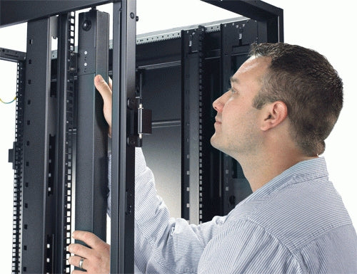 APC Basic Rack 1.92kVA power distribution unit (PDU) Black