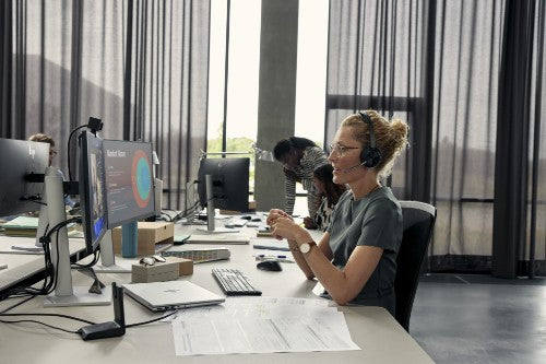 HP EliteBook 640 G11 Intel Core Ultra 7 155U Laptop 14" Touchscreen WUXGA 16 GB DDR5-SDRAM 512 GB SSD Wi-Fi 6E (802.11ax) Windows 11 Pro Silver