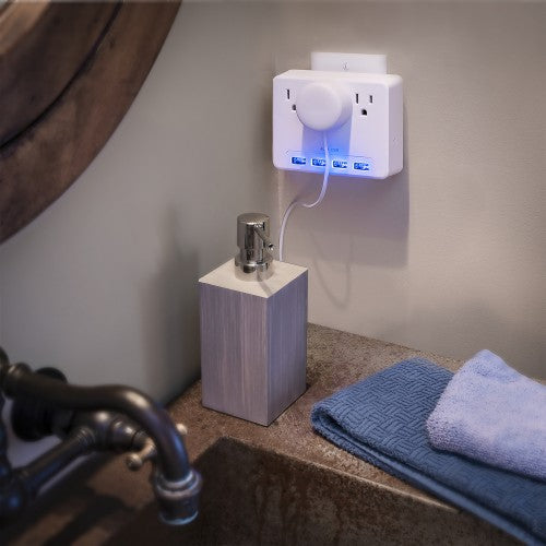 CyberPower P3WU surge protector White 3 AC outlet(s) 125 V