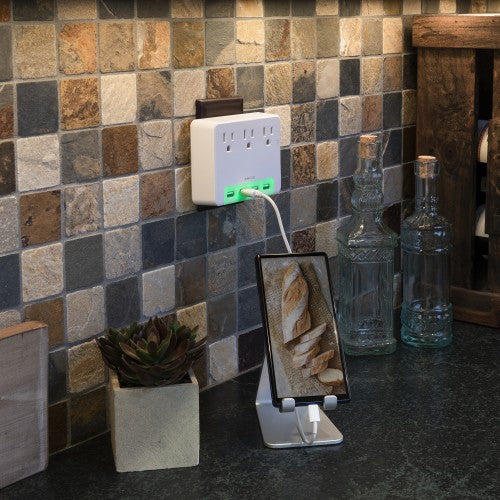 CyberPower P3WUH surge protector White 3 AC outlet(s) 125 V