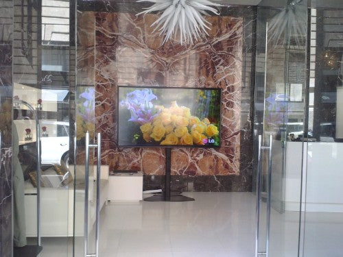 Chief PF1UB monitor mount / stand 75" Floor Black