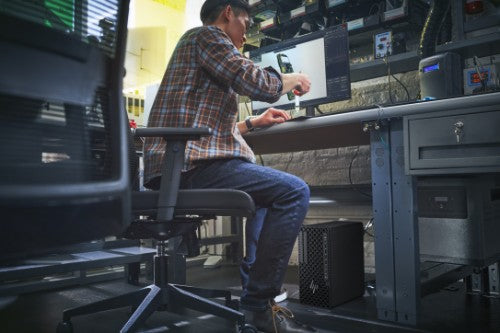 HP Z1 Tower G1i Desktop PC Wolf Pro Security Edition Intel Core Ultra 7 265 16 GB DDR5-SDRAM 512 GB SSD Windows 11 Pro Black