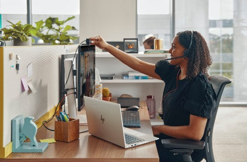 HP Poly Blackwire 3225 Stereo USB-C Headset +3.5mm Plug +USB-C/A Adapter (Bulk)