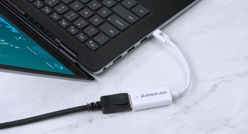 iogear GUC3CDP60 video cable adapter USB Type-C DisplayPort White