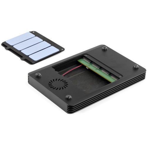 StarTech.com M2E4BTB3 storage drive enclosure SSD enclosure Black M.2