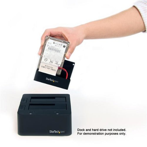 StarTech.com SAT2IDEADP cable gender changer SATA 7-pin + SATA 15-pin IDE 40-pin + IDE 44-pin + LP4 Black