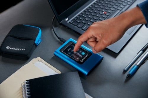 Kingston Technology IronKey Vault Privacy 80 7.68 TB USB Type-C 3.2 Gen 1 (3.1 Gen 1) Blue