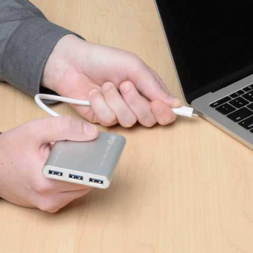 Tripp Lite U460-004-4A interface hub USB 3.2 Gen 1 (3.1 Gen 1) Type-C 5000 Mbit/s Silver