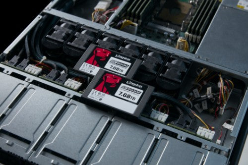 Kingston Technology DC600ME 7.68 TB 2.5" Serial ATA III 3D TLC NAND