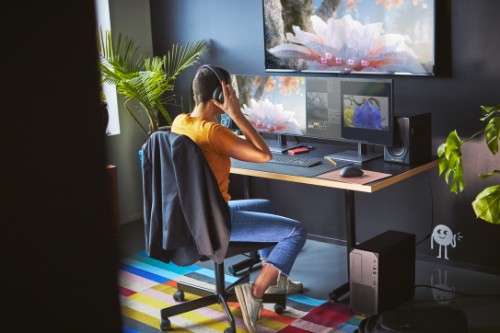 HP Z2 Tower G9 Intel® Core™ i7 i7-14700K 32 GB DDR5-SDRAM 512 GB SSD NVIDIA Quadro T1000 Windows 11 Pro Workstation Black