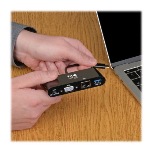 Tripp Lite U444-06N-VGUB-C laptop dock/port replicator
