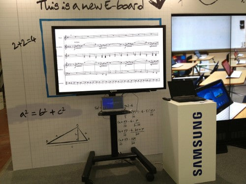 Chief PFCUB TV mount 82" Black